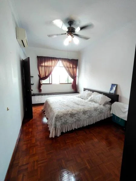 4 Bed Semi-Detached House (Landed) for Sale in  Cosford Road - Image 5