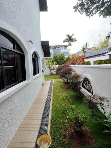 4 Bed Semi-Detached House (Landed) for Sale in  Cosford Road - Image 1