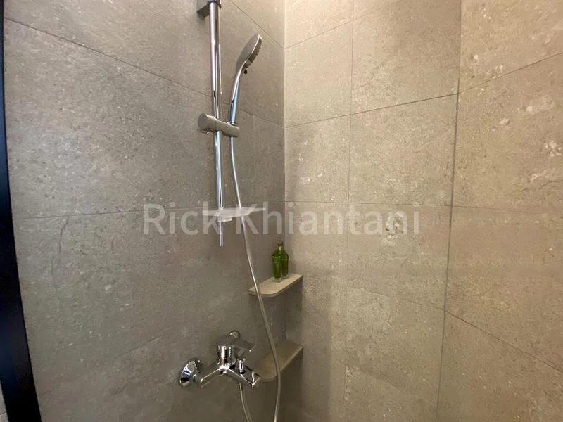 1 Bed Condo for Rent in  The Paragon - Image 15