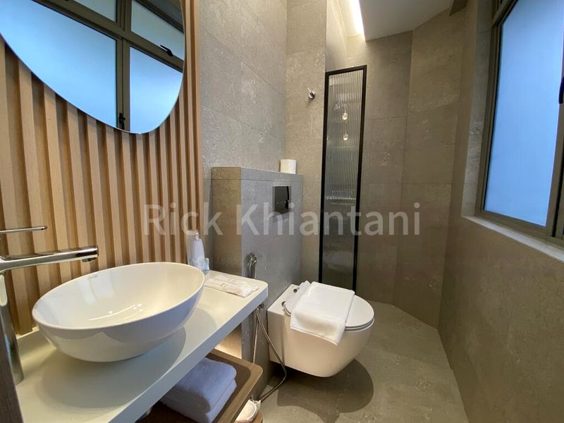 1 Bed Condo for Rent in  The Paragon - Image 10