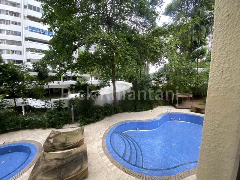1 Bed Condo for Rent in  The Paragon - Image 12