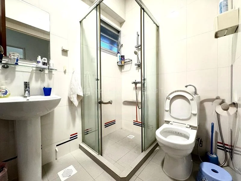 5 Room (5A) HDB for Sale in  231B Sumang Lane - Image 7