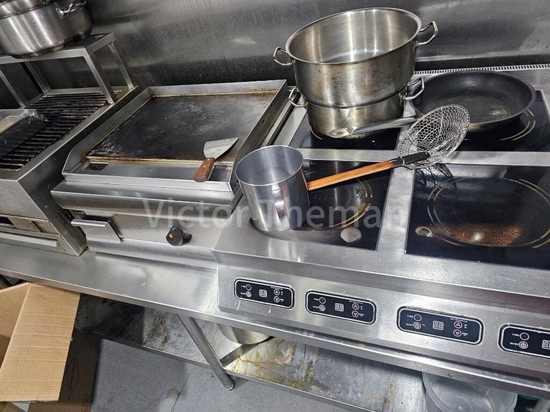 Shop / Shophouse for Rent: Jurong Gateway - Image 1