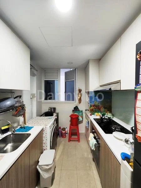 3 Bed Executive Condo for Sale in  Lake Life - Image 2