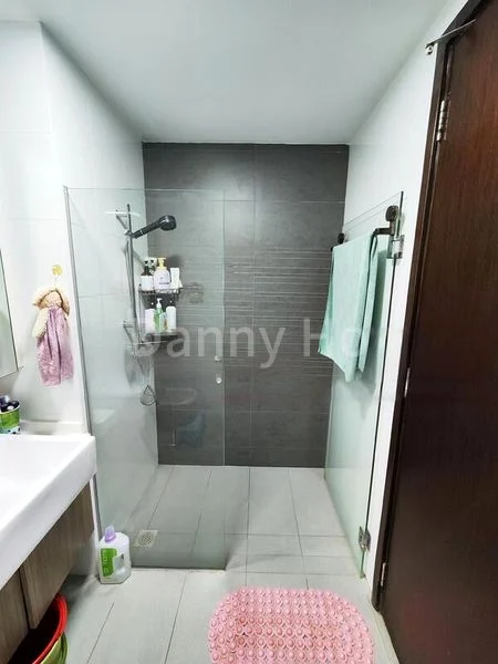 3 Bed Executive Condo for Sale in  Lake Life - Image 3