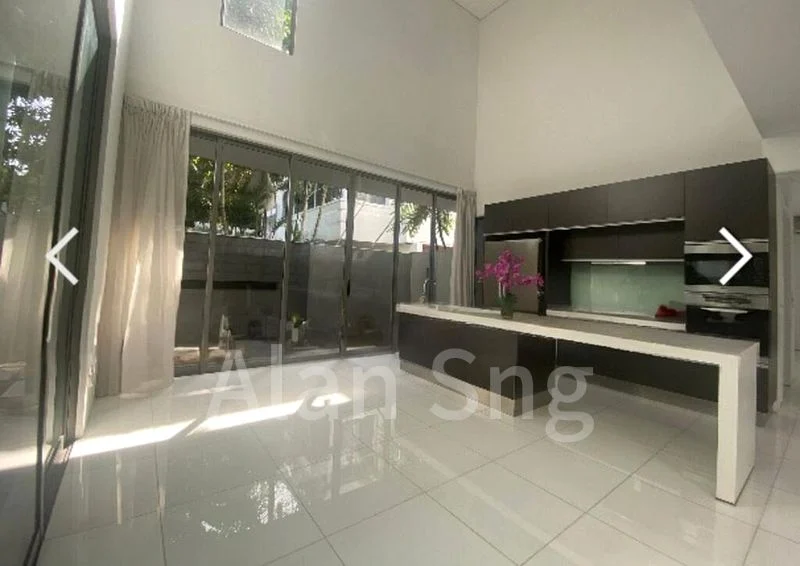 5 Bed Bungalow (Landed) for Rent in  Capitol Park - Image 2