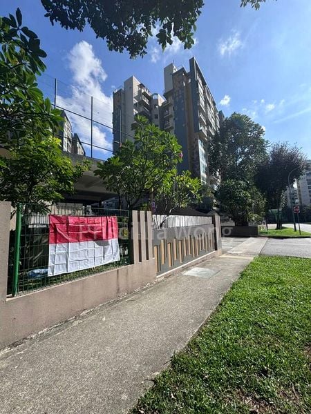 3 Bed Executive Condo for Sale in  Watercolours - Image 5