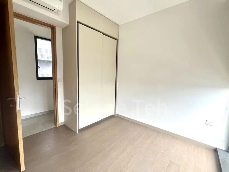 3 Bed Condo for Sale in  Penrose - Image 4