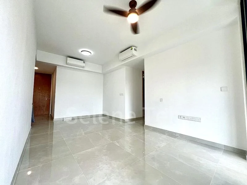 3 Bed Condo for Sale in  Penrose - Image 2