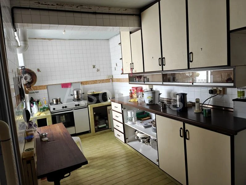 5 Room HDB for Sale in  21 Holland Drive - Image 6