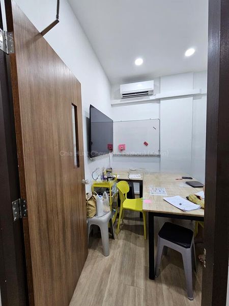 Shop / Shophouse for Rent: 620 Hougang Avenue 8 - Image 2