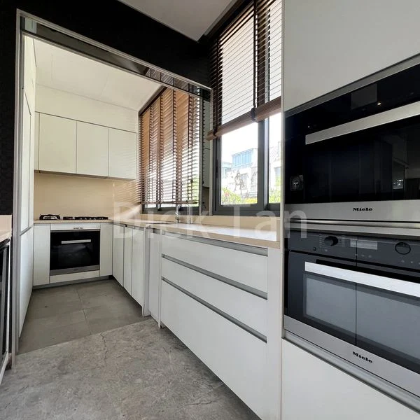 5 Bed Semi-Detached House (Landed) for Sale around Victoria Park Road - Image 10