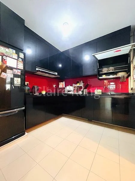 Premium HDB for Sale in  271B Sengkang Central - Image 8