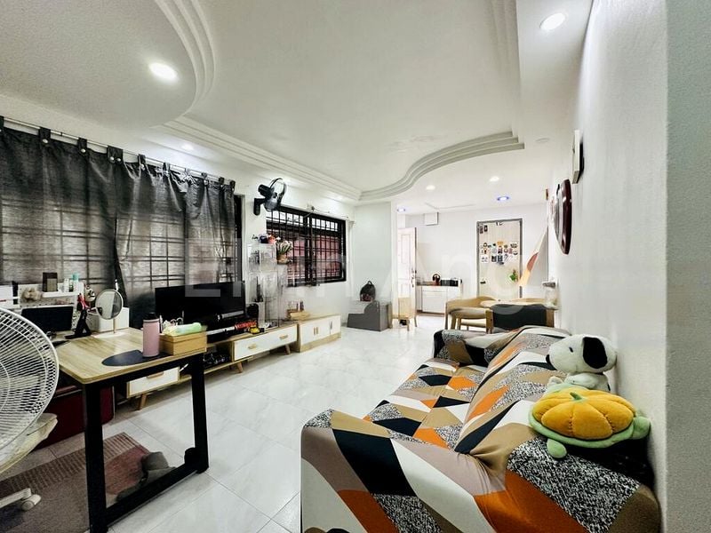 4 Room (4NG) HDB for Sale in  252 Compassvale Street - Image 2