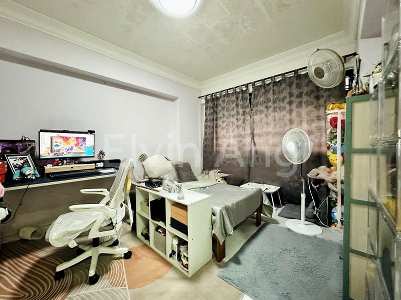 4 Room (4NG) HDB for Sale in  252 Compassvale Street - Image 5