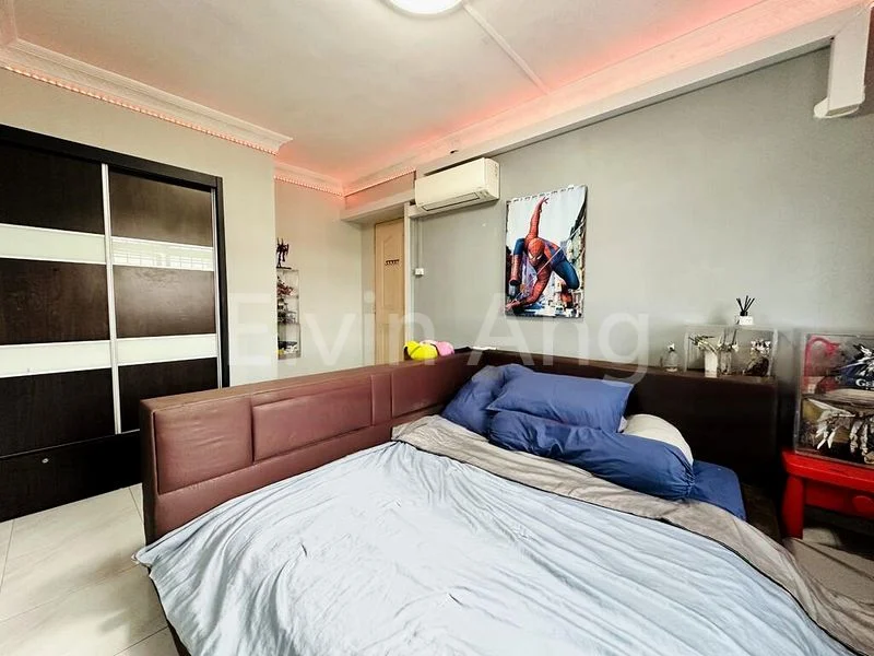 4 Room (4NG) HDB for Sale in  252 Compassvale Street - Image 8