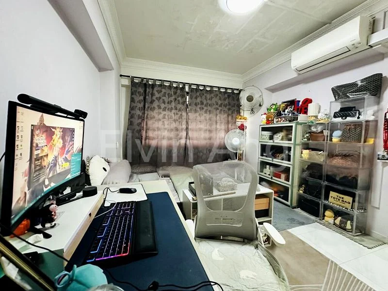 4 Room (4NG) HDB for Sale in  252 Compassvale Street - Image 3