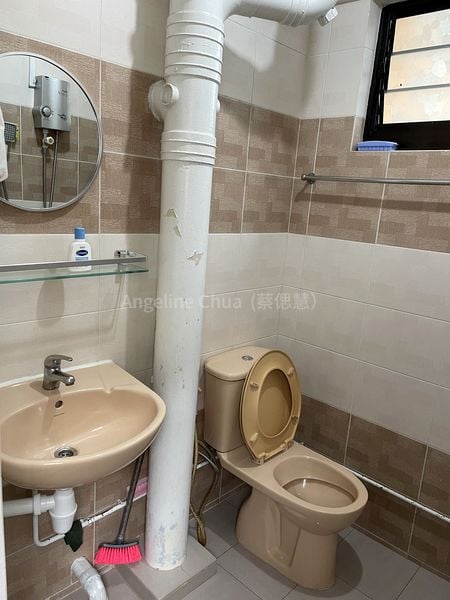 Common Room (HDB) for Rent in  337 Hougang Avenue 7 - Image 5