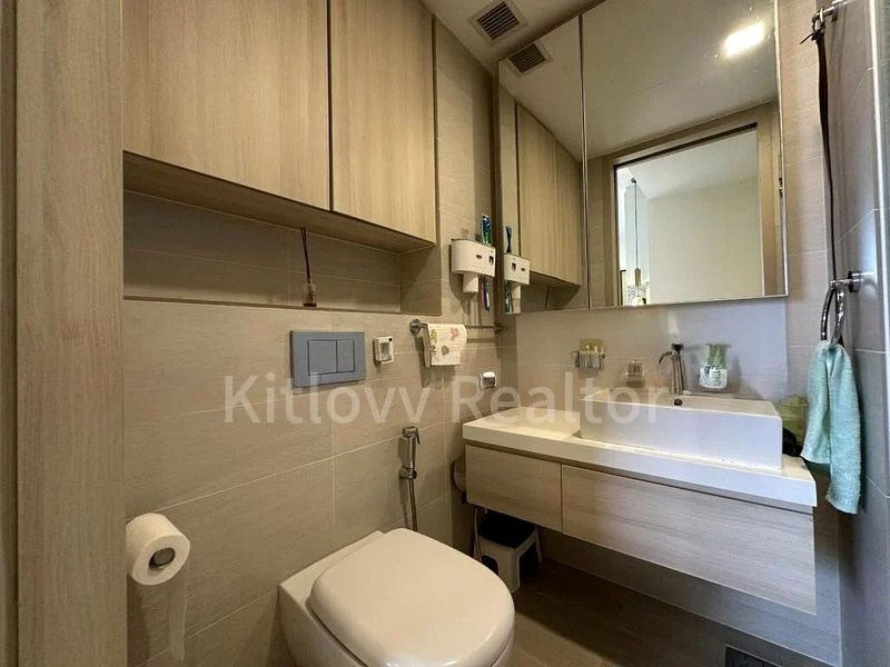 4 Bed Condo for Sale in The Panorama - Image 1