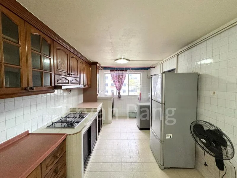 4 Room (4A) HDB for Rent in  37 Bedok South Avenue 2 - Image 4