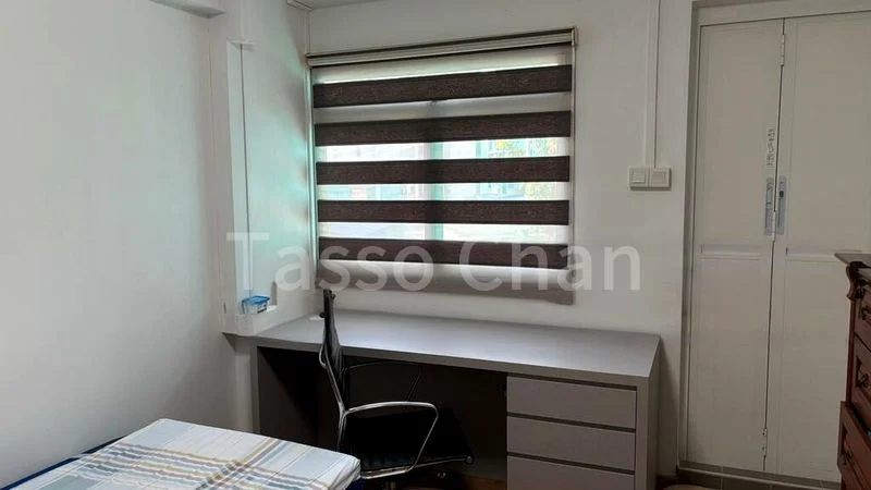 3 Room (3I) HDB for Rent in  170 Woodlands Street 11 - Image 5