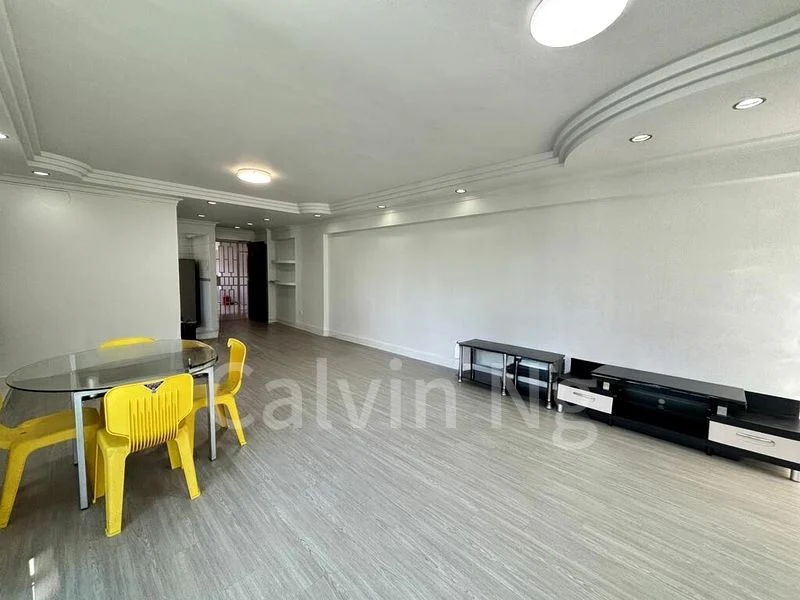 5 Room (5I) HDB for Rent in  651 Senja Link - Image 12