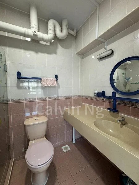 5 Room (5I) HDB for Rent in  651 Senja Link - Image 4