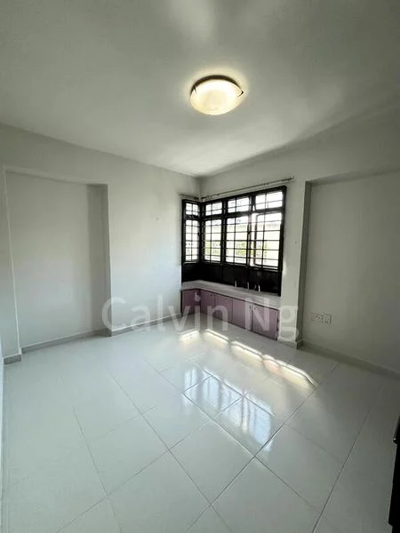 5 Room (5I) HDB for Rent in  651 Senja Link - Image 10