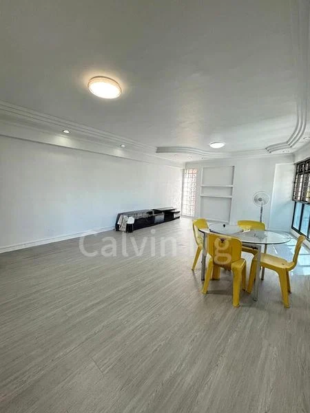 5 Room (5I) HDB for Rent in  651 Senja Link - Image 11