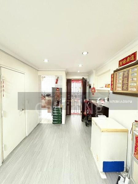 5 Room (5I) HDB for Rent in  651 Senja Link - Image 16