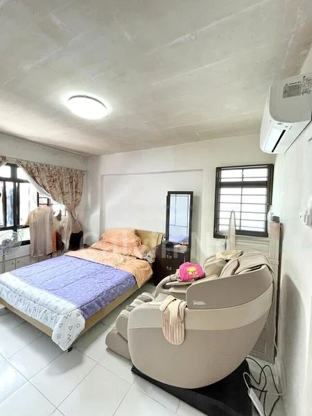 5 Room (5I) HDB for Rent in  651 Senja Link - Image 14