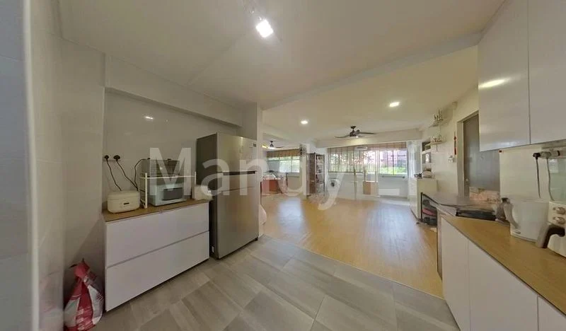 5 Room (5I) HDB for Sale in 744 Pasir Ris Street 71 - Image 2