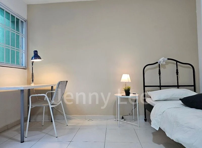 Common Room (Condo) for Rent in  Lakeview - Image 10