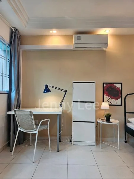 Common Room (Condo) for Rent in  Lakeview - Image 1