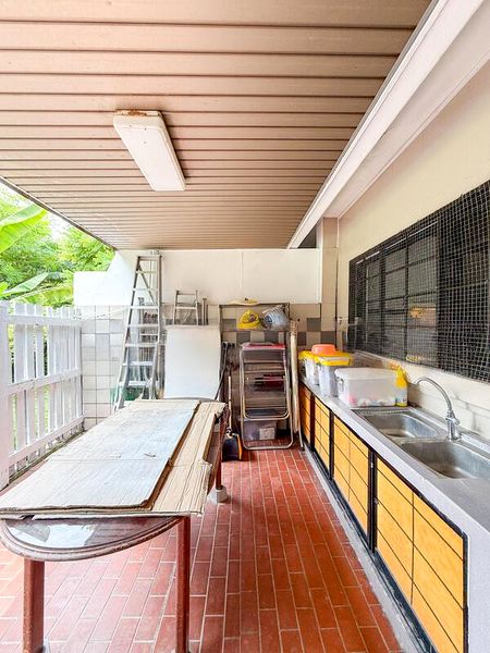 5 Bed Terraced House (Landed) for Sale in  Haig Road - Image 7