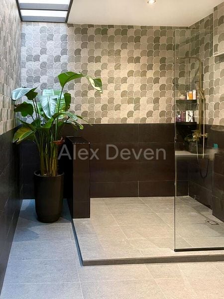 6 Bed Terraced House (Landed) for Sale in Watercove - Image 10