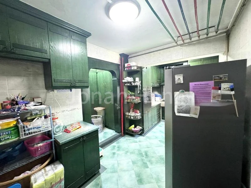 5 Room (5I) HDB for Sale in 14 Teck Whye Lane - Image 3