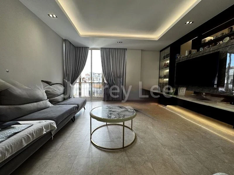 3 Bed Condo for Sale in  Palm Grove Condominium - Image 1