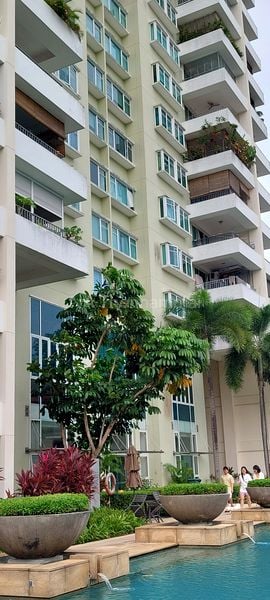 3 Bed Condo for Sale in  The Jade - Image 1