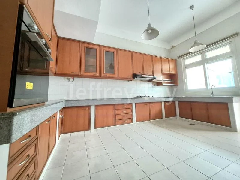 6 Bed Bungalow (Landed) for Rent in  One Tree Hill Collection - Image 15