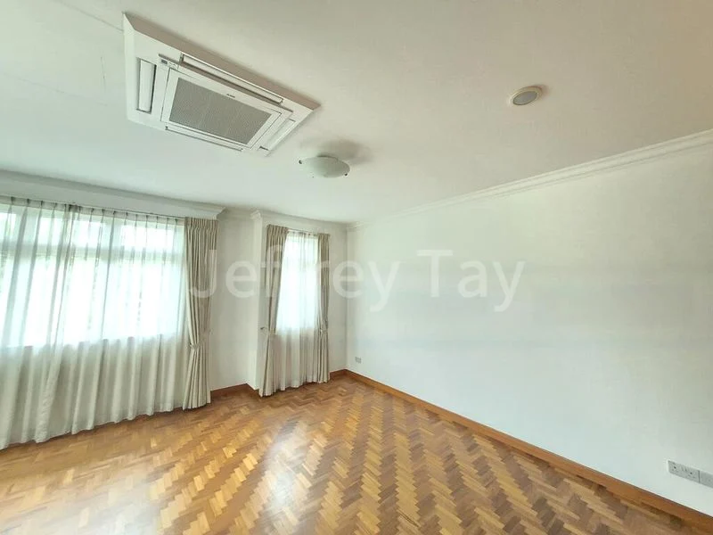 6 Bed Bungalow (Landed) for Rent in  One Tree Hill Collection - Image 4