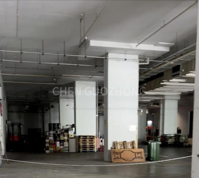 Light Industrial (B1) for Sale: North View Bizhub - Image 1