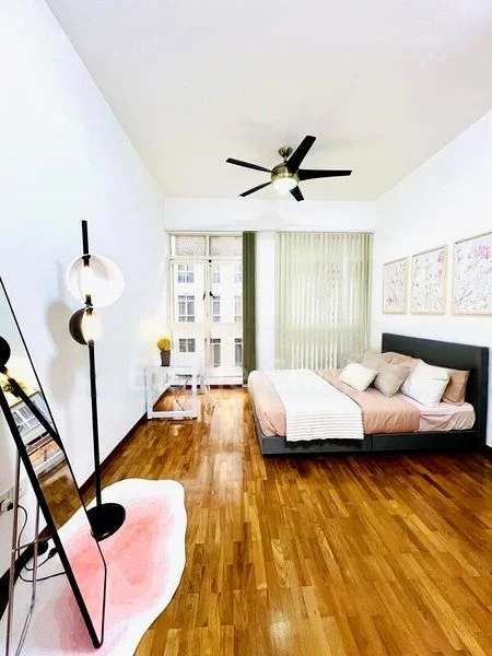 Master Room (Condo) for Rent in  Sims Green - Image 1