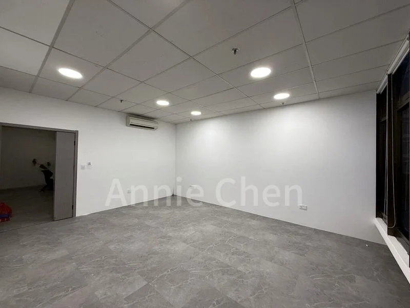 Light Industrial (B1) for Rent: Sindo Industrial Building - Image 4