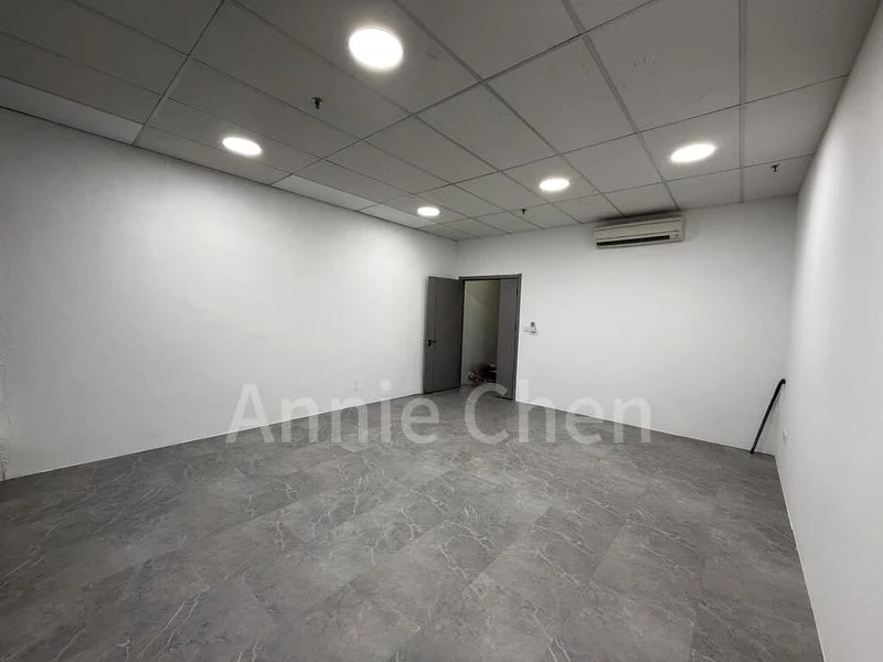 Light Industrial (B1) for Rent: Sindo Industrial Building - Image 3