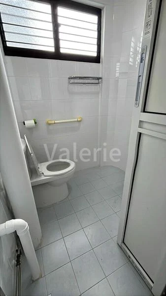 3 Room (3NG) HDB for Rent in  317 Hougang Avenue 7 - Image 3