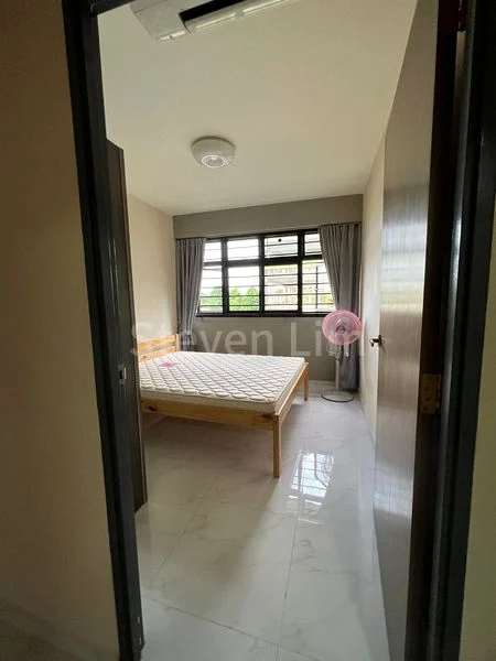 Common Room (HDB) for Rent in  472A Fernvale Street - Image 1