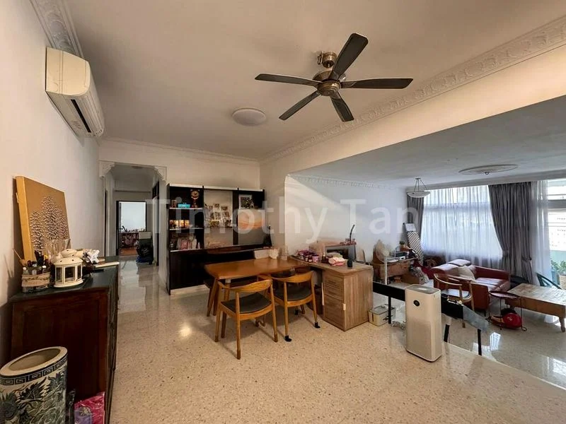 4 Bed Condo for Rent in  King's Mansion - Image 5