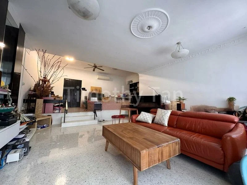 4 Bed Condo for Rent in  King's Mansion - Image 1