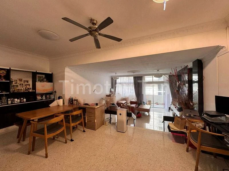 4 Bed Condo for Rent in  King's Mansion - Image 3